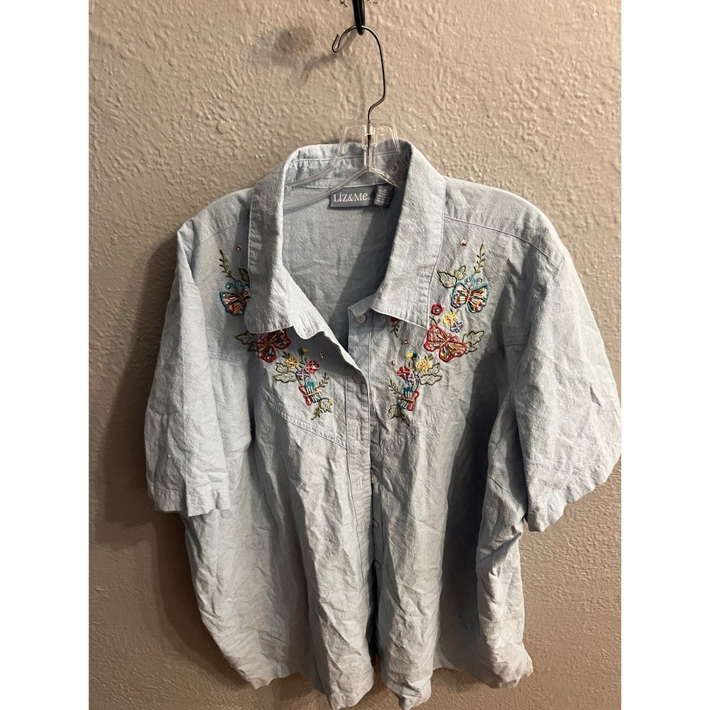 Liz & Me Size 3X Blue Button-Up Shirt Short Sleeve Embroidered Women